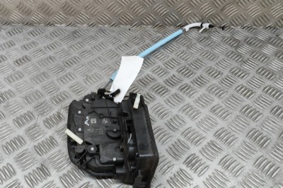 &amp;Icirc;ncuietoare ușă dreapta față BMW X3 G01, F97 2019 OEM: 9492100 30386907 foto
