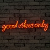 Cumpara ieftin Decoratiune luminoasa LED de perete Good Vibes Only Rosu 76x19x2 cm
