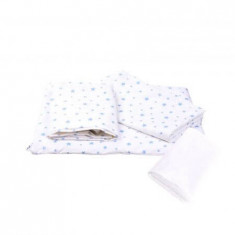 Set lenjerie pentru patut 3 piese + protetectie impermeabila, 120x60 cm, Stelute Bleu, Fic Baby