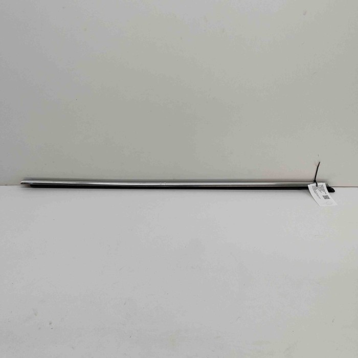 Chedar geam ușă dreapta spate VW PASSAT Variant B8 3G5 2016 OEM: 3G9839476E