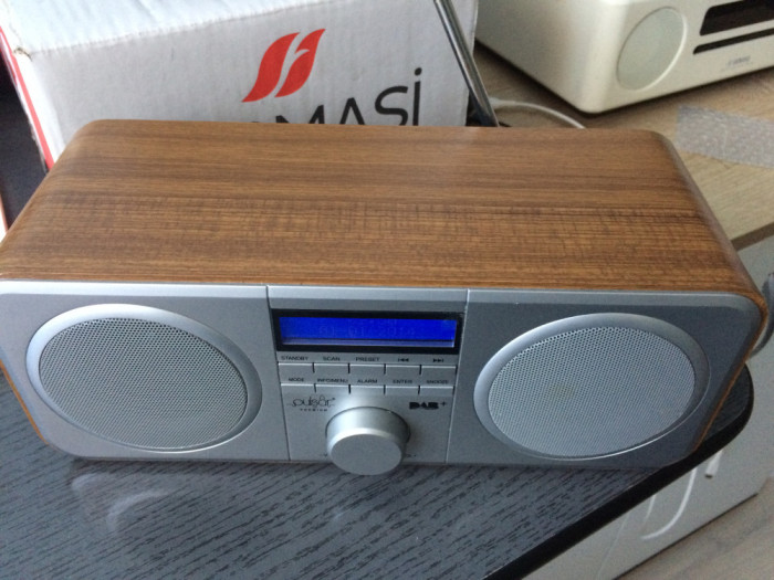 RADIO DAB+ SI FM PULSAR PREMIUM FUNCTIONAL.ALIMENTARE PE USB.CITITI DESCRIEREA!