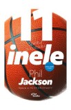 11 inele - Phil Jackson, Hugh Delehanty