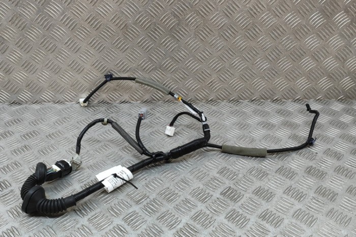 Cablaj ușă dreapta spate HONDA CIVIC X Hatchback FC_, FK 2021 OEM: 32753-TGH-G001 | 27524681