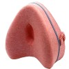 Perna ortopedica pentru picioare, flippy, multifunctionala, confortabil&Auml;, in forma de inima, spuma cu memorie, curea anti-cadere, 25x23x13 cm, roz