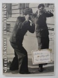 BUCURESTII LA FOTOGRAF - CUTIA CU FOTOGRAFII , CUTIE CU 46 DE FOTOGRAFII DE IOSIF BERMAN si NICOLAE IONESCU , prefata de IOANA PARVULESCU , comentarii