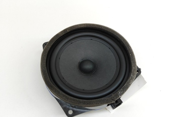 Difuzor ușă dreapta față BMW i4 G26 2023 OEM: 5A12334 23821909