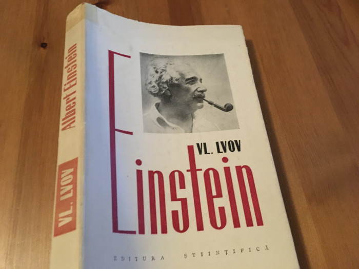 VL. Lvov, Viața lui Albert Einstein