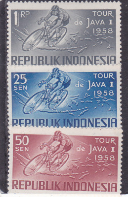 INDONEZIA 1958 CICLISM MNH 3 TIMBRE foto