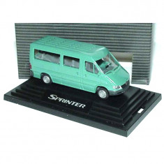 Macheta Oe Mercedes-Benz Sprinter Facelift 2000 1:87 Verde B67871051