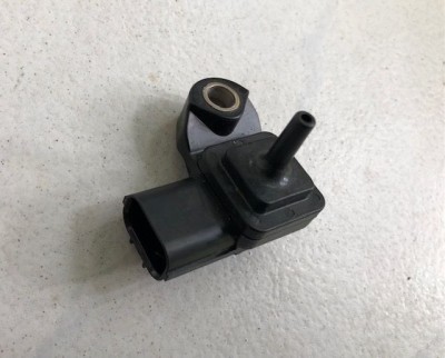 Yamaha FZ1 (RN16) 2006-2015 Senzor presiune aer MAP foto