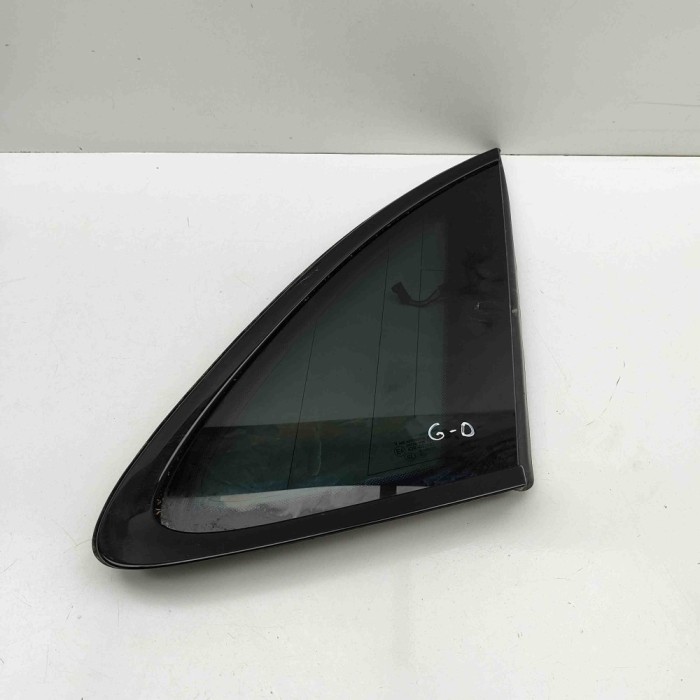 Geam lateral dreapta spate PORSCHE MACAN DKN 2021 OEM: Off-road | 31539168