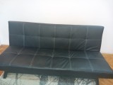 Vand canapea 3 locuri extensibila din piele neagra ecologica