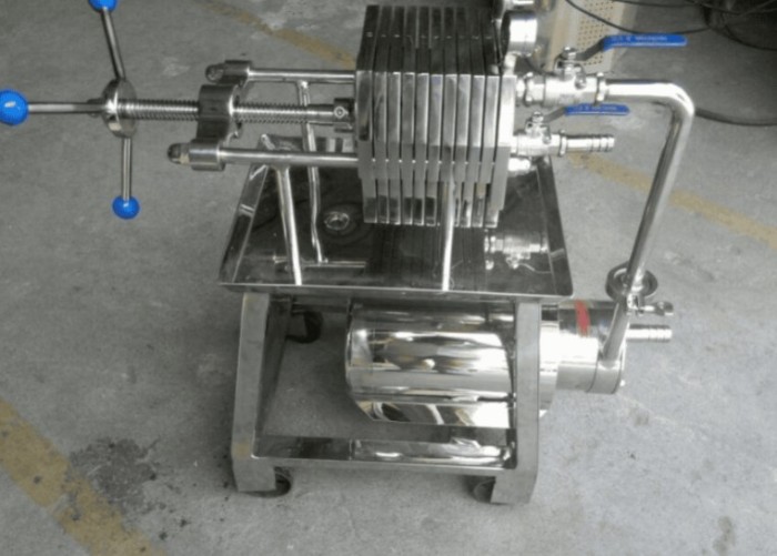 Sistem filtrare ulei floarea soarelui
