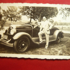 Fotografie greceasca cu Automobil de Epoca 1933