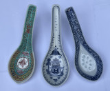 Trei linguri din portelan chinezesc pictate manual, sfarsitul sec. 20, Decorative