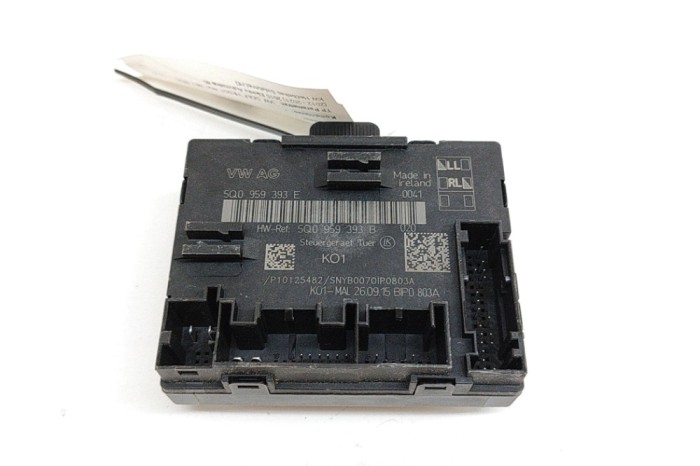 Modul de control ușă st&acirc;nga față VW GOLF VII 5G1, BQ1, BE1, BE2 2015 OEM: 5Q0959393E,5Q0959393B | 25846756
