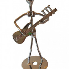 Ornament decorativ, Muzicant din metal, Nergu, 13 cm, 356XD-6