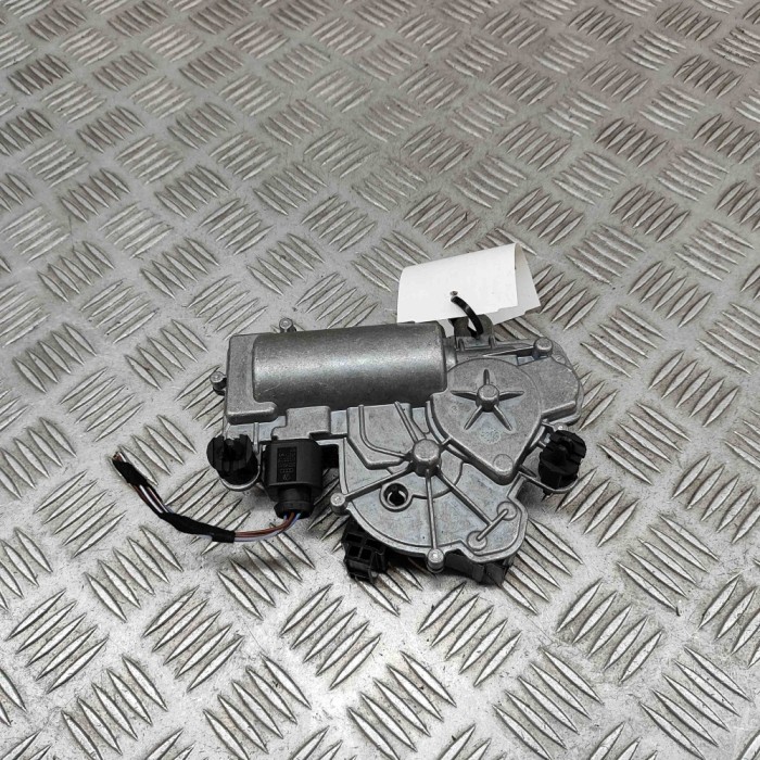 Motor soft close haion VW PASSAT Variant B8 3G5 2021 OEM: 3G0827887B