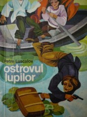 Ostrovul lupilor - Petre Luscalov foto