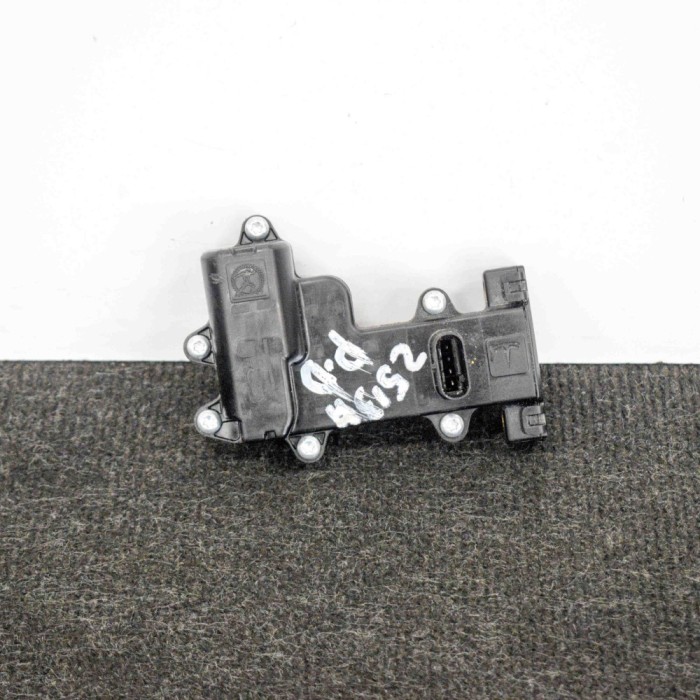 Modul de control ușă dreapta față TESLA MODEL X 2016 OEM: 1045354-00-B 10048583