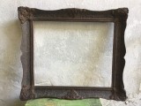 arta / design / vintage - Rama deosebita din lemn cu ornamente din ipsos pentru tablouri, fotografii, goblene, acte, documente sau diverse !