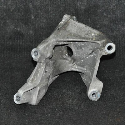 Suport motor dreapta AUDI A8 D3 4E2, 4E8 2008 OEM: 4E0199370AS 1735440 foto
