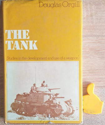 THE TANK Douglas Orgill foto