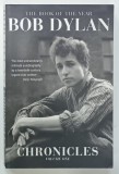 CHRONICLES , VOLUME ONE by BOB DYLAN , 2004, PREZINTA URME DE UZURA