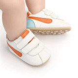 Adidasi albi cu insertie laterala maro (Marime Disponibila: 3-6 luni (Marimea