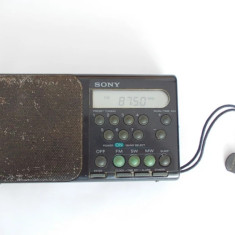 RADIO SONY 3 BAND PLL SYNTHESIZED RECEIVER , ICF M300S ,MADE IN JAPAN .