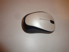 mouse logitech wireless m235 alb perla cu negru nano receiver foto