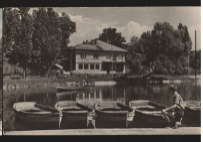 CPIB 21159 CARTE POSTALA - CAMPINA. LACUL DIN PARC, BARCA, RPR foto