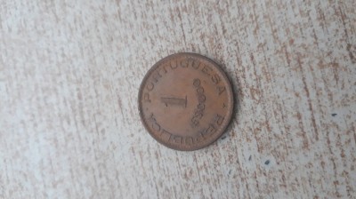 Angola -1 escudo 1974. foto