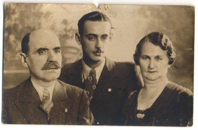 AD 1330 C. P.VECHE-FAMILIE IN TINUTA DE EPOCA-NICOLAE DRAGHIA-N. VALCELEANU 1935 foto