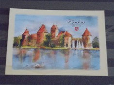 LITHUANIA - REPRODUCERE DUPA UN TABLOU CU CASTELUL TRAKAI - PRINTATA PE O HIRTIE SPECIALA PINZATA - STEMA TARII SUB NUMELE CASTELULUI - NECIRCULATA