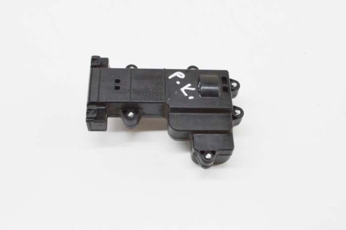 Modul de control ușă st&acirc;nga față TESLA MODEL X 2020 OEM: 1045353-00-B 21027686