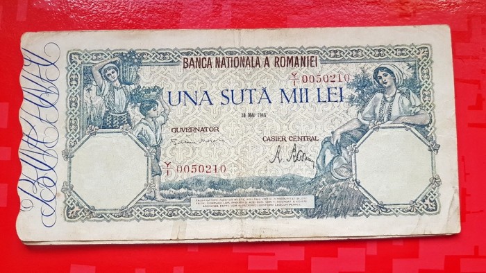 A462-100 000 lei-20 Decembrie 1945-Bancnota Romania regalista. Stare generala buna: circulata, uzata.