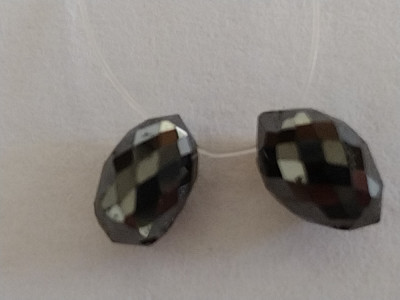 diamant lot 2 briolete negre 1.22 ct foto