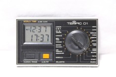 Ceas electronic quartz de buzunar TEMPIC 01 World Time Alarm Clock digital Made in Hong Kong vintage