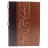 Album foto pentru 300 de fotografii, format 10x15, coperta piele ecologica cu insertie broderie - Maro inchis