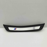 Ornament Prag Stanga Spate BMW Seria 5 G30 (2017-2024) OEM 9447021 Original