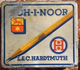 ROMANIA REGALISTA,CUTIE VECHE TABLA LITHOGRAFIATA,KOH-I-NOOR&quot;ZIMMER &amp;C,BUCURESTI