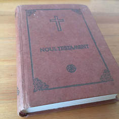 NOUL TESTAMENT CU PSALMII 1982 PATRIARHUL IUSTIN/ COLABORATOR BARTOLOMEU ANANIA