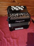 acordeon mengascini