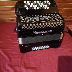 acordeon mengascini