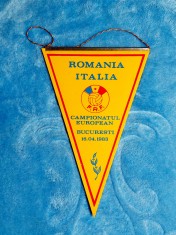 Fanion fotbal Romania - Italia