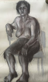 Grafica Batrana stand pe scaun, carbune pe carton, format mare 70x100 cm, Nud, Realism