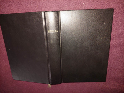 BIBLIA-sau SFANTA SCRIPTURA a VECHIULUI si NOULUI TESTAMENT cu Trimiteri foto