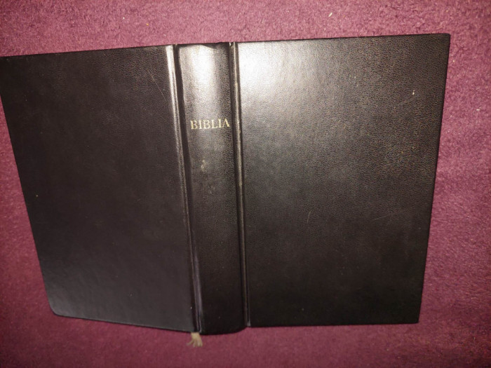 BIBLIA-sau SFANTA SCRIPTURA a VECHIULUI si NOULUI TESTAMENT cu Trimiteri