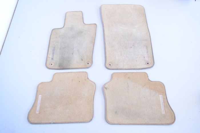 Set covorașe PORSCHE PANAMERA 970 2011 OEM: 3C0864523 25971748